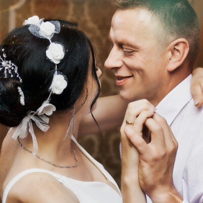 Tańcząca para młoda pierwszy taniec - reportaż ślubny